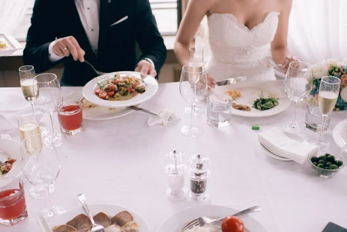 weddinf reception table.jpg