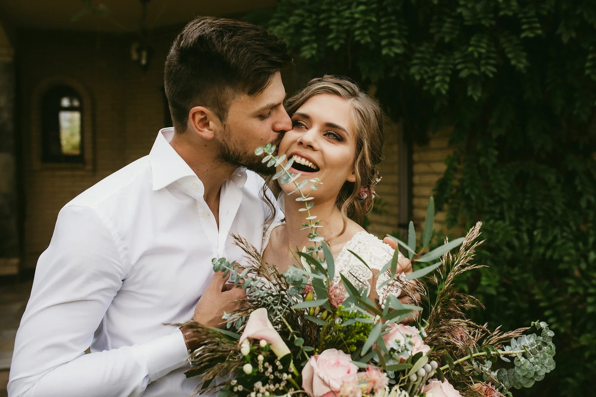 first loor before wedding ceremony.webp