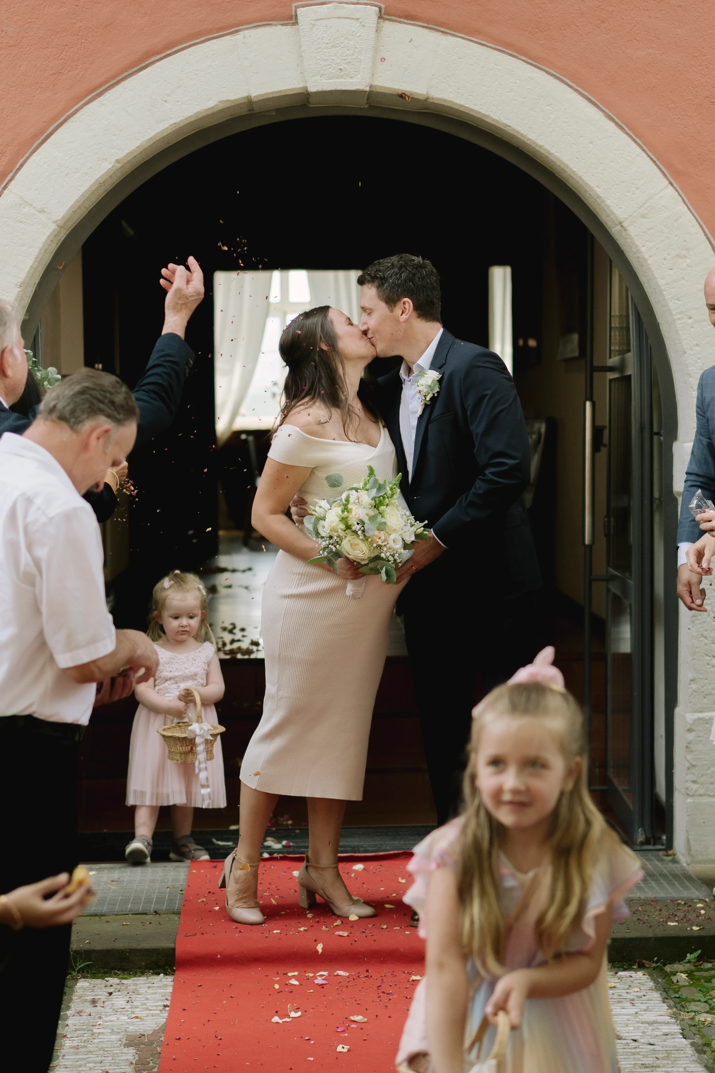 standesamt-hochzeit-burkheim-kaiserstuhl (25).webp
