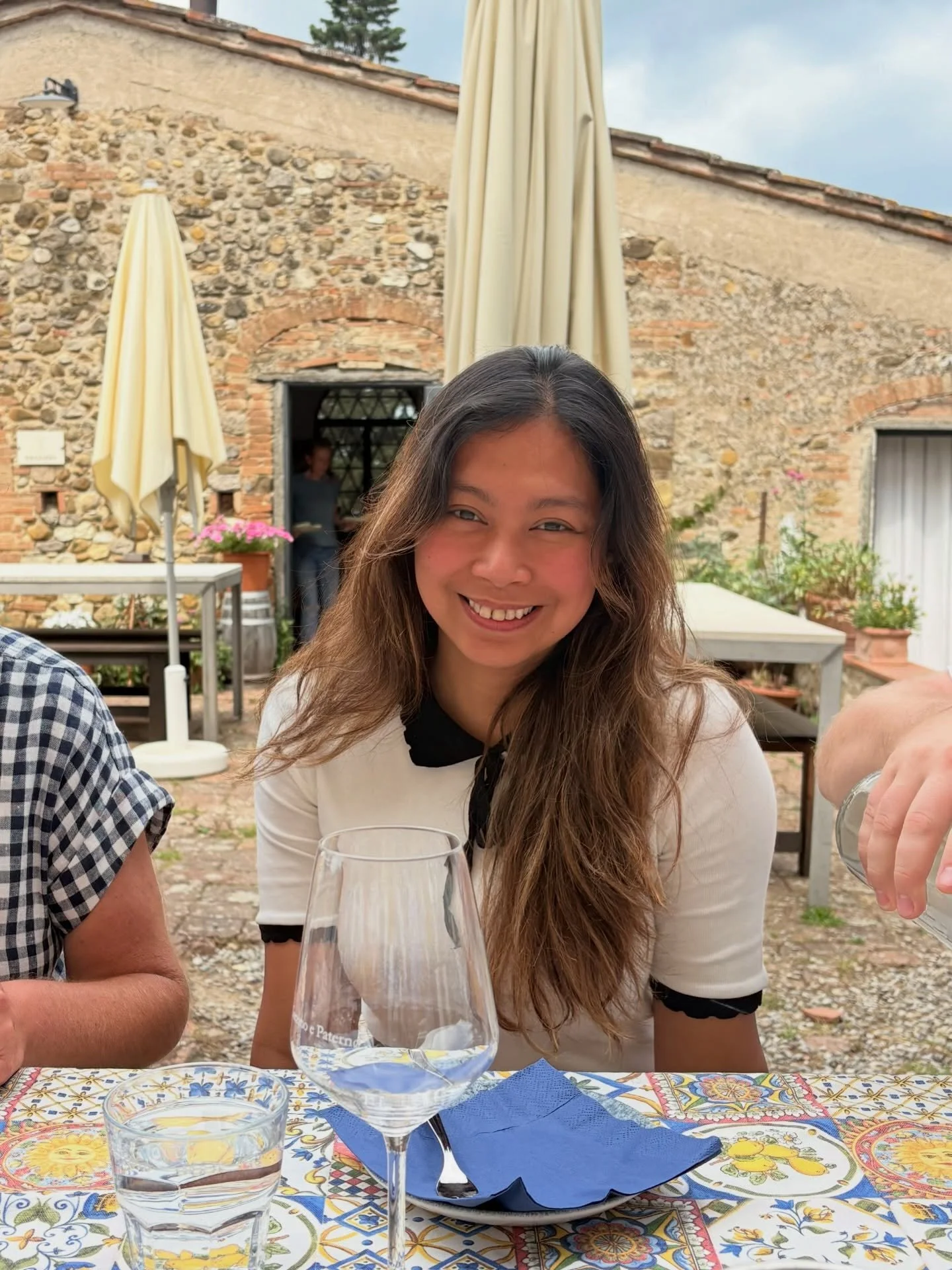 A slice of La Dolce Vita in the Tuscan hills 🍷🇮🇹

We were lucky enough to join @wanderlustwines for a few unforgettable days at @corzanoepaterno &ndash; a beautiful family-run estate producing delicious wines, olive oil and artisanal sheep&rsquo;