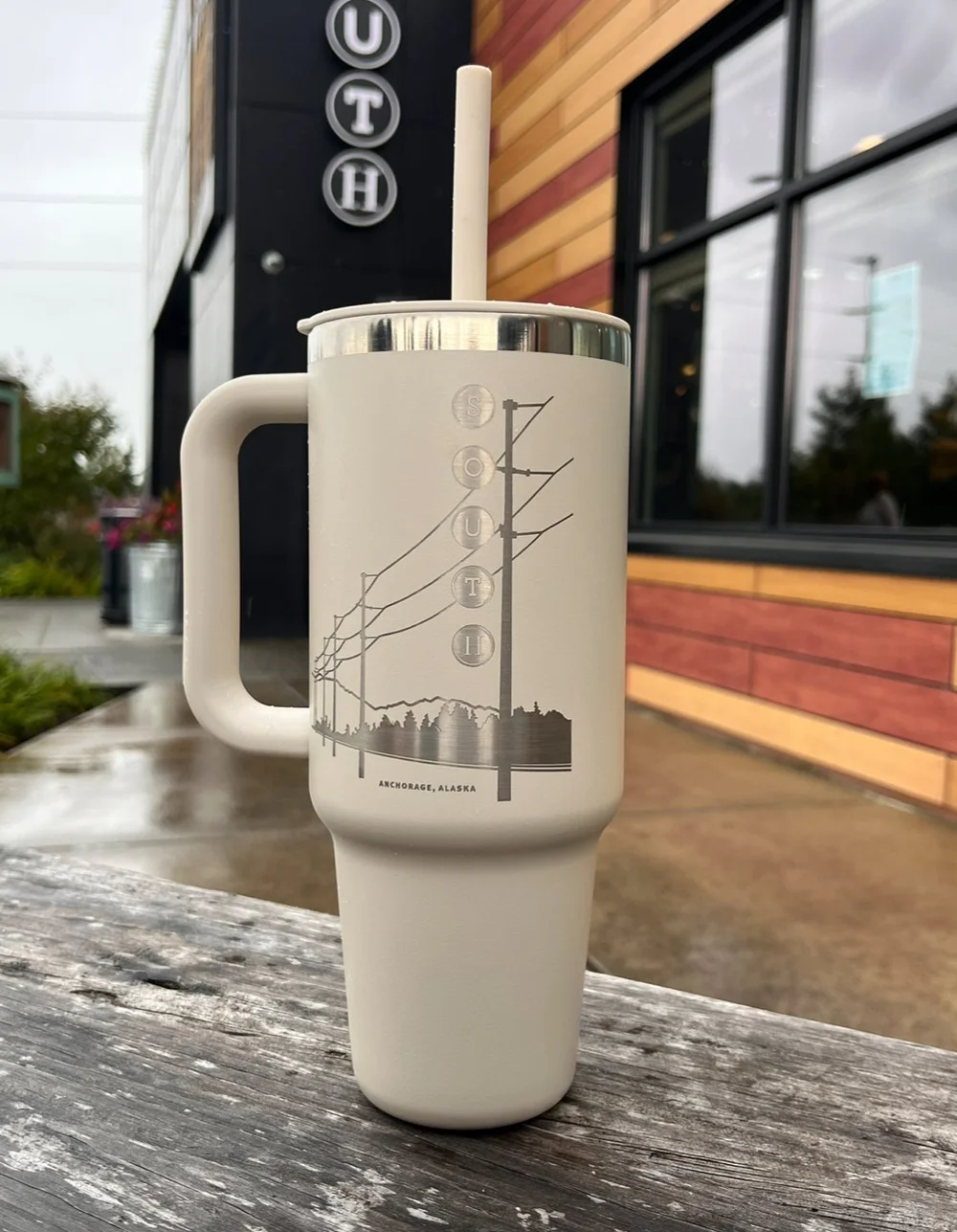 40 oz Oat Hydro Flask — South Restaurant Coffeehouse