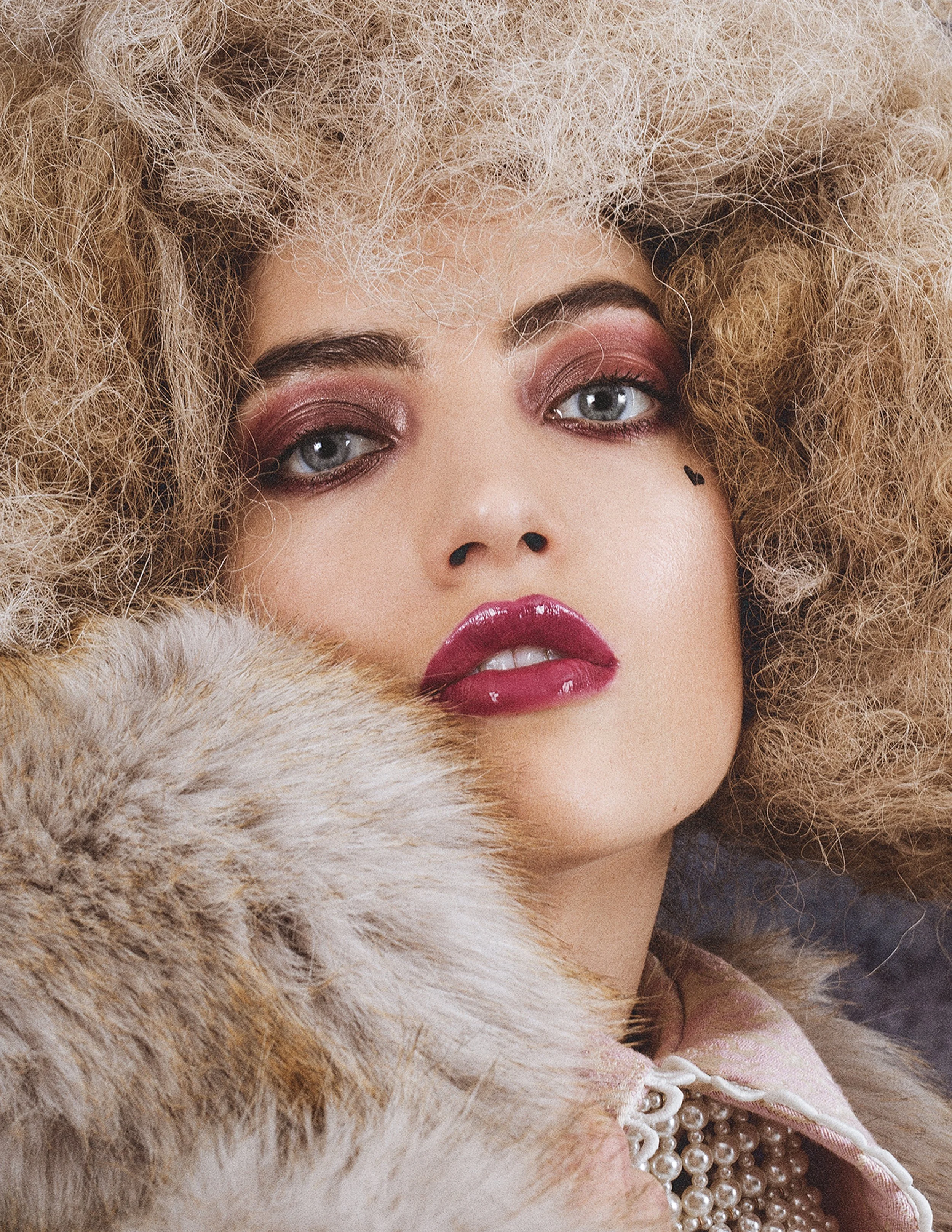 Mille Fleurs - L'Officiel Lithuania