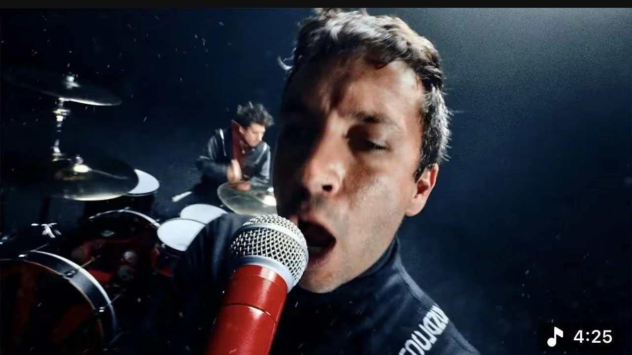 Twenty One Pilots - The Contract