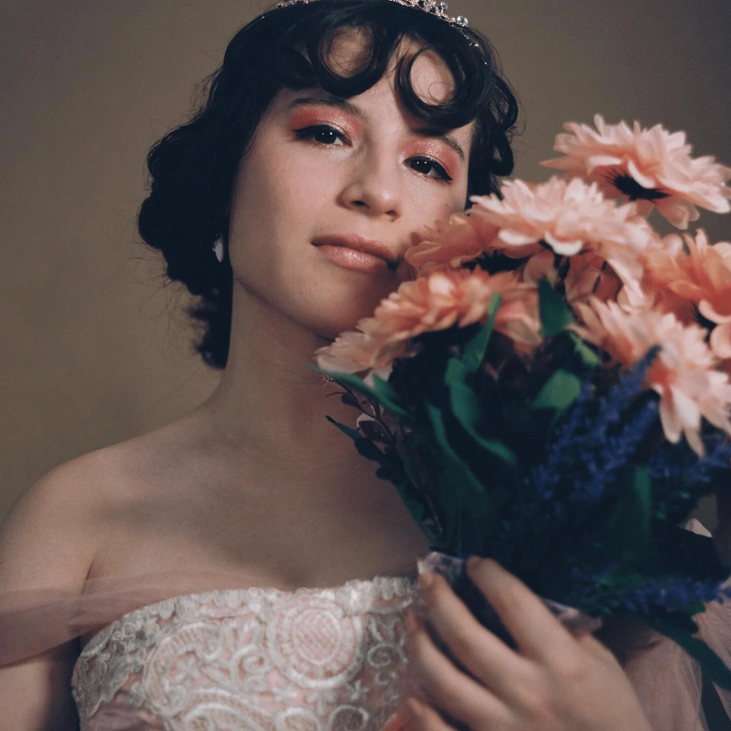 🌷👛

#mamiyarb67 #shotonfilm #portra400