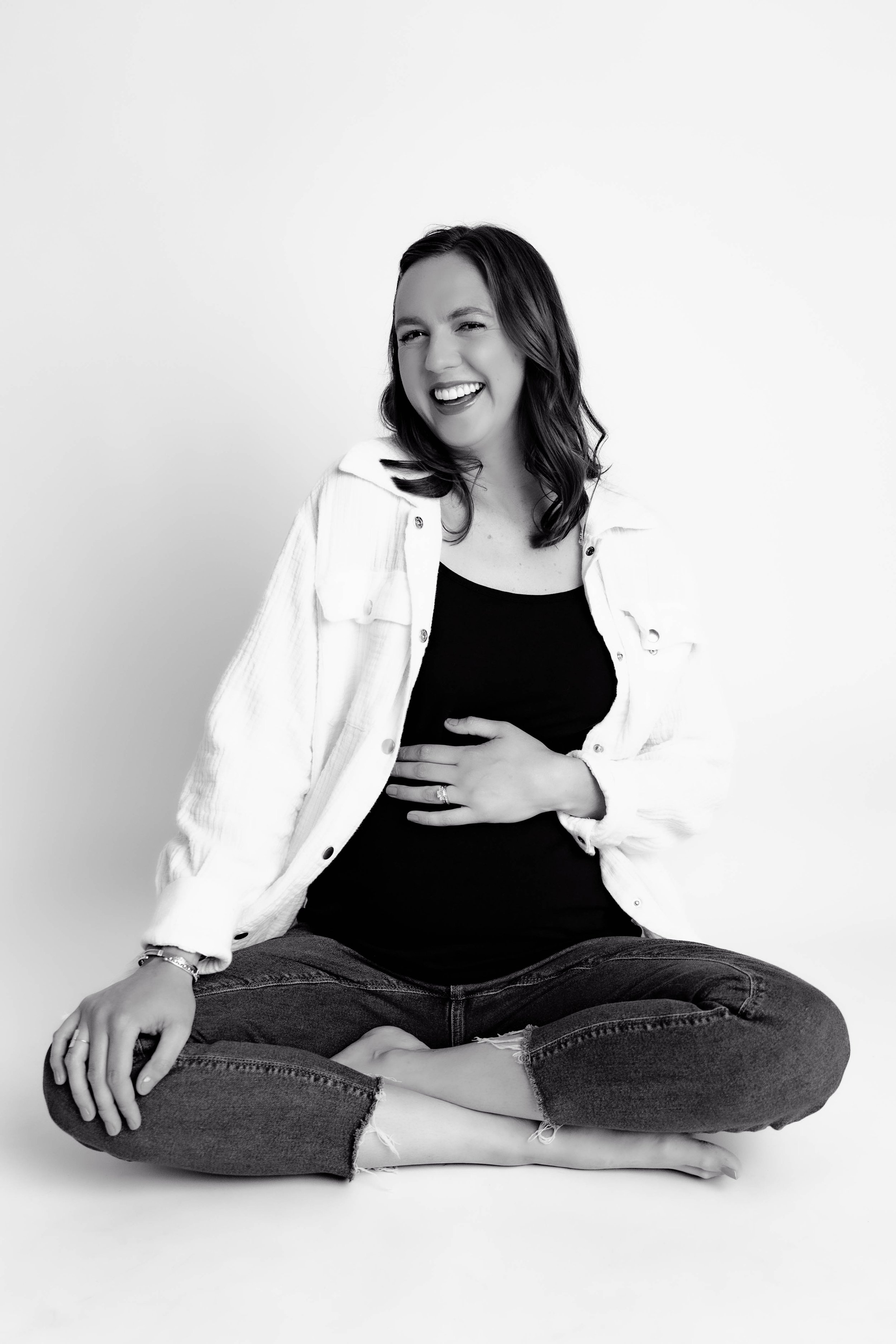 Brooke_Maternity_March2023-12.jpg