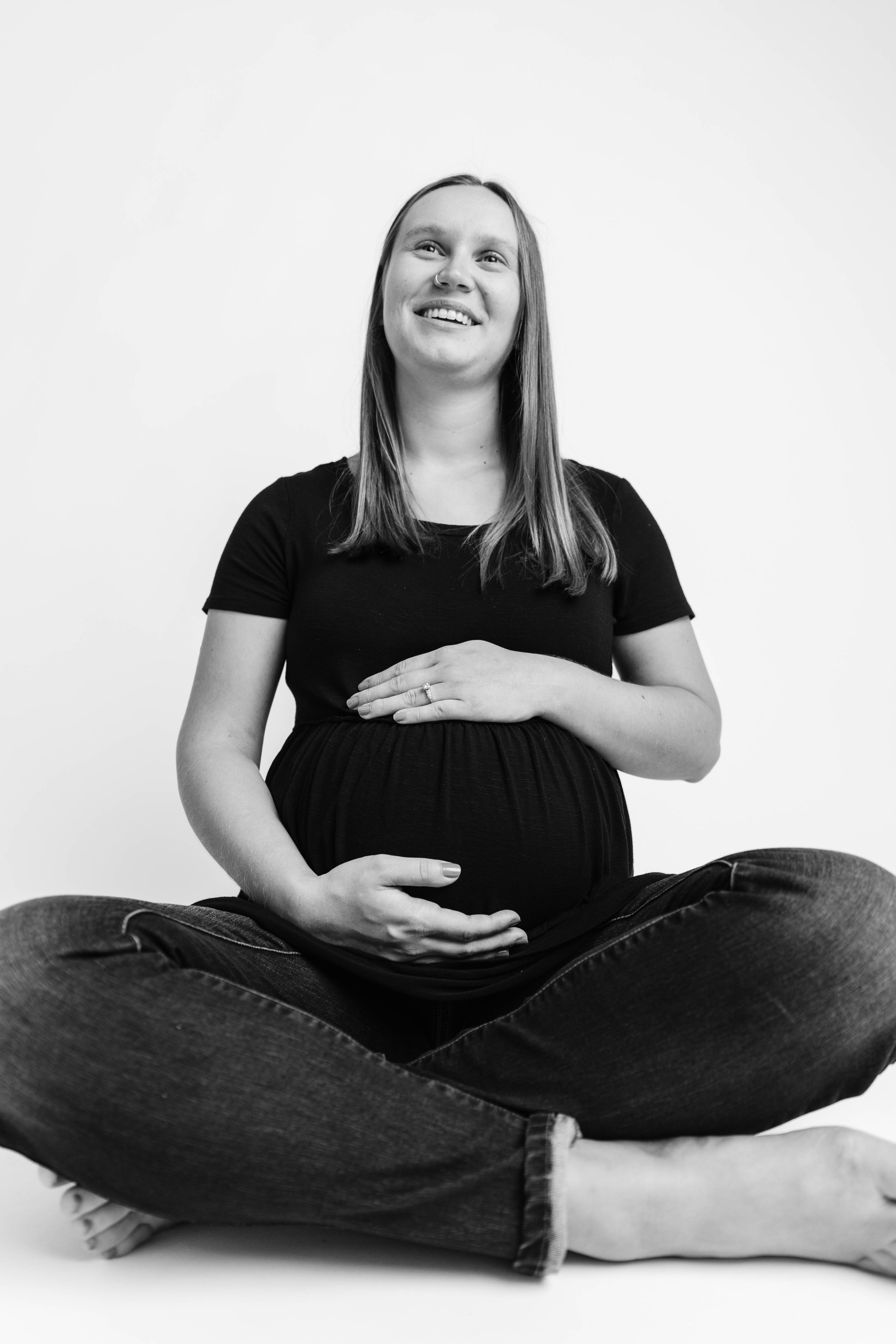 ChristineTaylor_Maternity_KristenGeePhoto_July2024-112.jpg