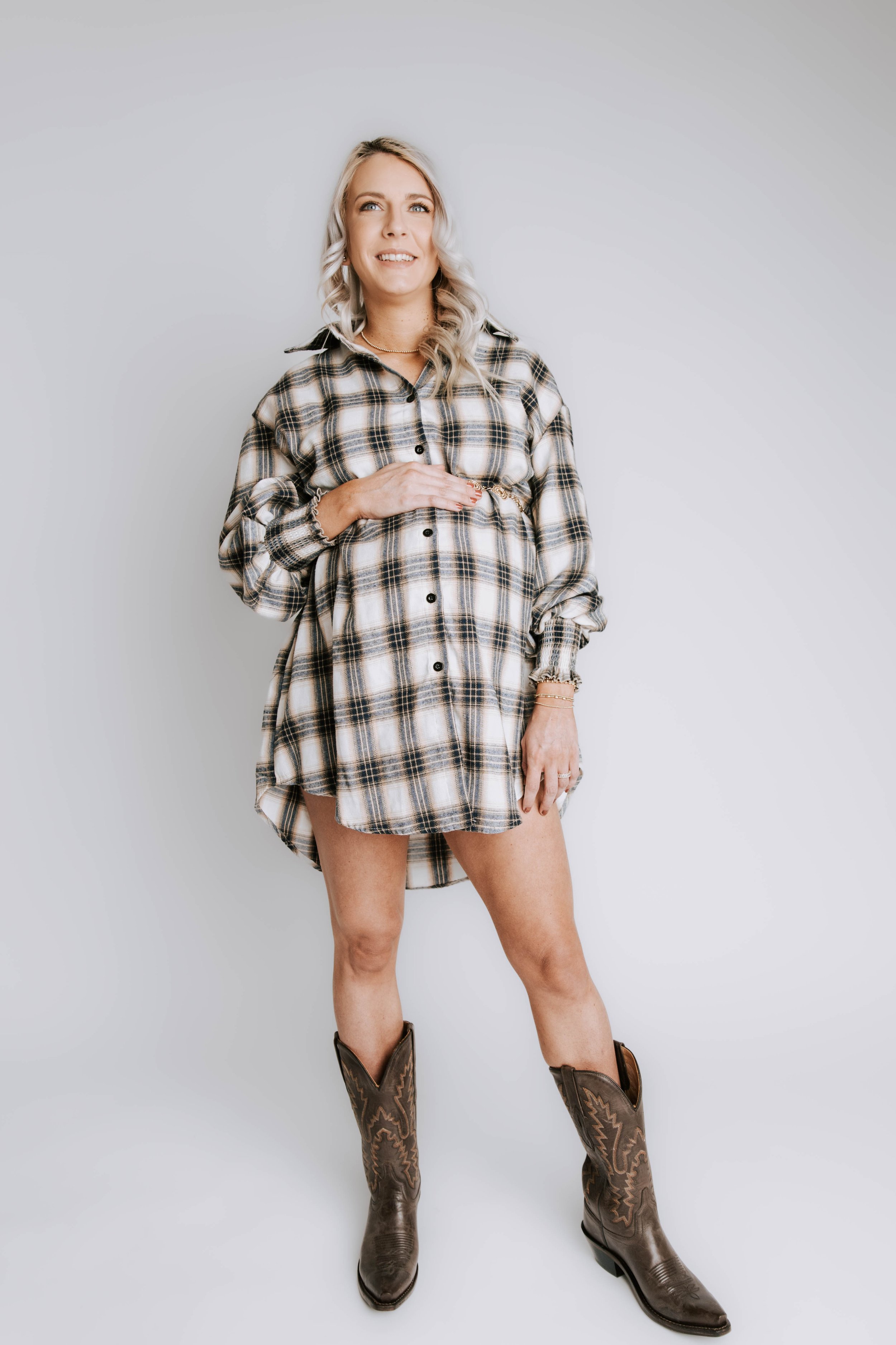 JamieRiley_Maternity_KristenGeePhoto_Jan2024-61.jpg