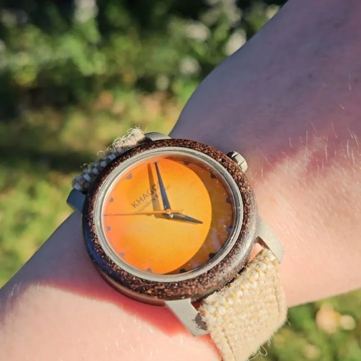 Our dark roast dial sipping in the sun in Central Park at golden hour ✨️ 

~~
#khagoswatch #khagos #microbrandwatch #microbrandwatches #microbrandwatchworld #watchesofinstagram #wristwatch #wristcheck #wristwatches #coffeewatch #coffeeislife #british