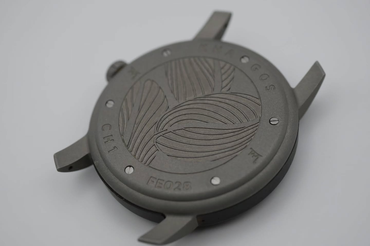 People might not always see your caseback, but you&rsquo;ll know there&rsquo;s a coffee engraving brewing underneath your timepeice. 😉☕️

~
#khagoswatch #khagos #microbrandwatch #microbrandwatches #microbrandwatchworld #watchesofinstagram #wristwatc