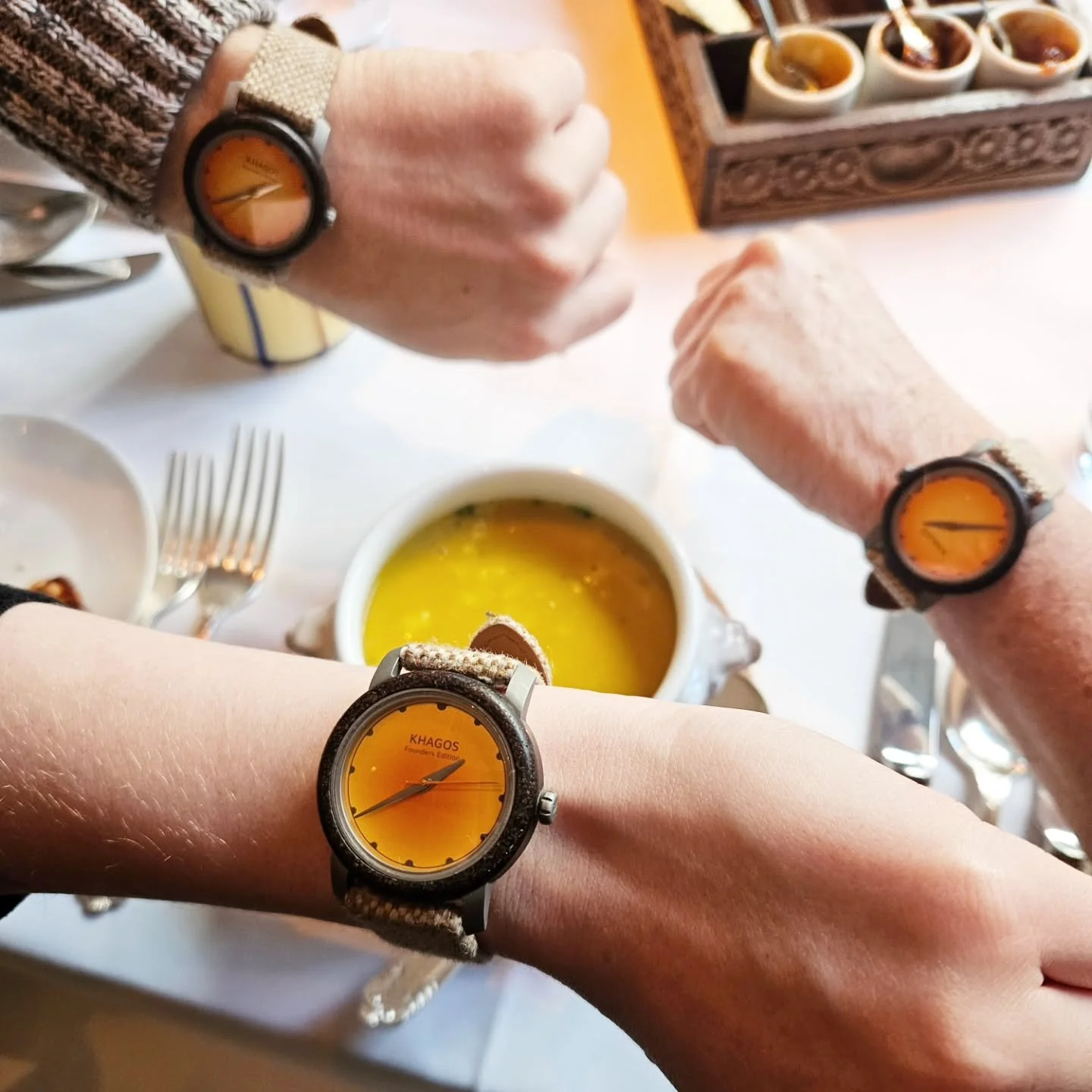 Just a few Khagos Chapter 1 coffee watches out for a lovely meal together ⌚️⌚️⌚️ Time is well spent with fellow #watchgeeks ☕️☕️☕️

~
#watchcommunity #khagoswatch #wristwatchcheck #wristcandy