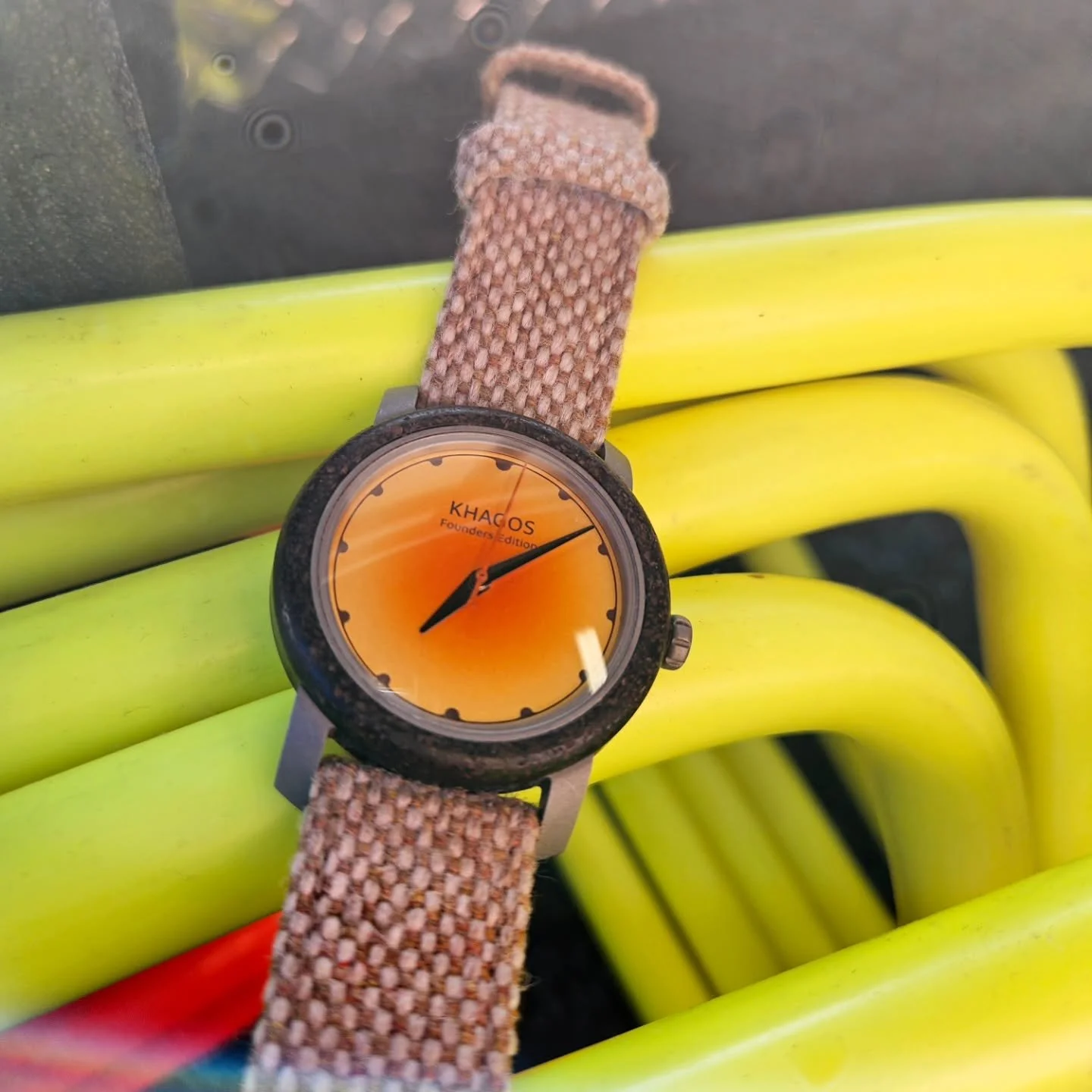 Leaping over hurdles in style with our reference Chapter 1

~
#khagoswatch #microbrandwatches #microbrandwatch #uniquewatches #britishwatchmaking