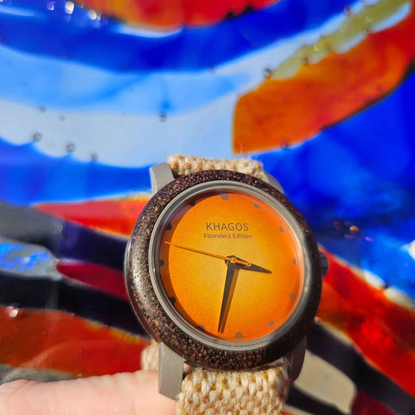 We love a bit of bold color 🌟  Deaper orange transitions to a creamy foam in our fum&eacute; dial inspired by a shot of espresso ☕️

~
#khagoswatch #coffeewatch #fumedial #microbrandwatches #microbrandwatch