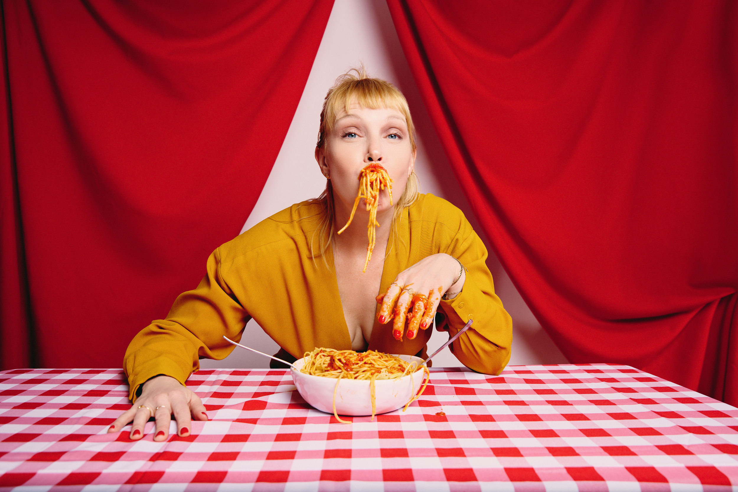 Jacque Ryal Throwing Spaghetti