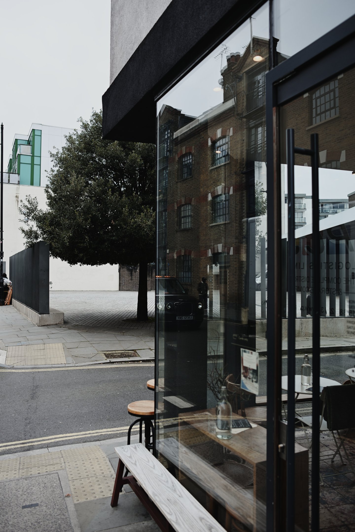 Beautiful Bermondsey steps from the White Cube gallery