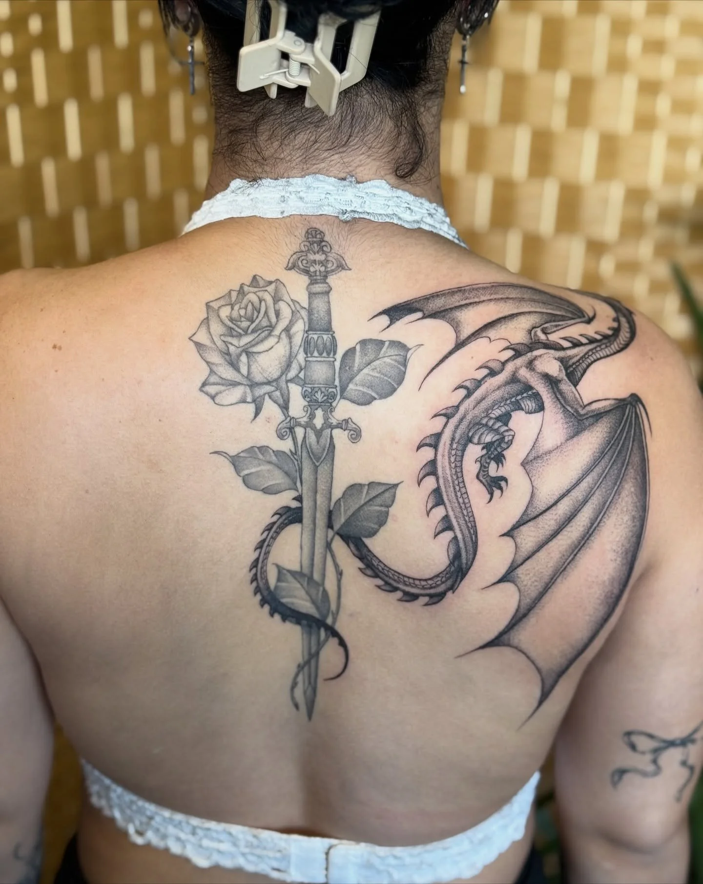 Added this dragon on to Dani&rsquo;s back alongside the wonderful @wafflesworth work &lt;3 seeing both of our pieces together, especially combined like this brings me so much joy. A testament to our lives getting intertwined through tattooing. Love y