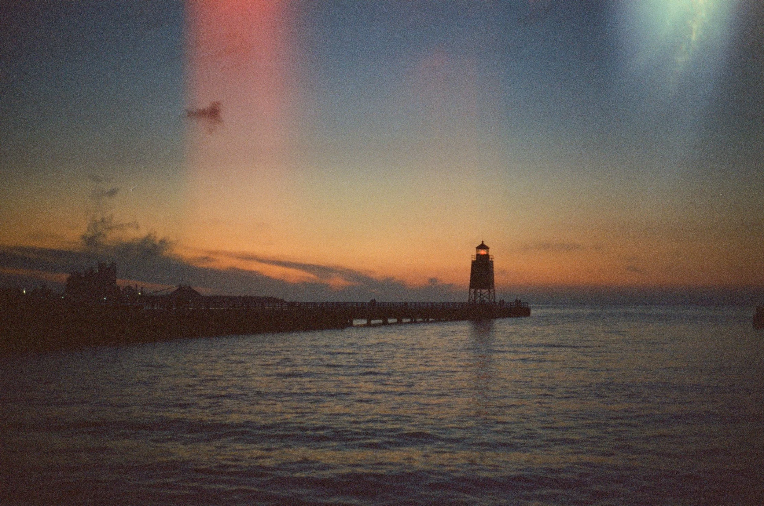 cinestill_xpro_c-41_800_tungsten_(800t)_01_13_2025_000412600020.jpg