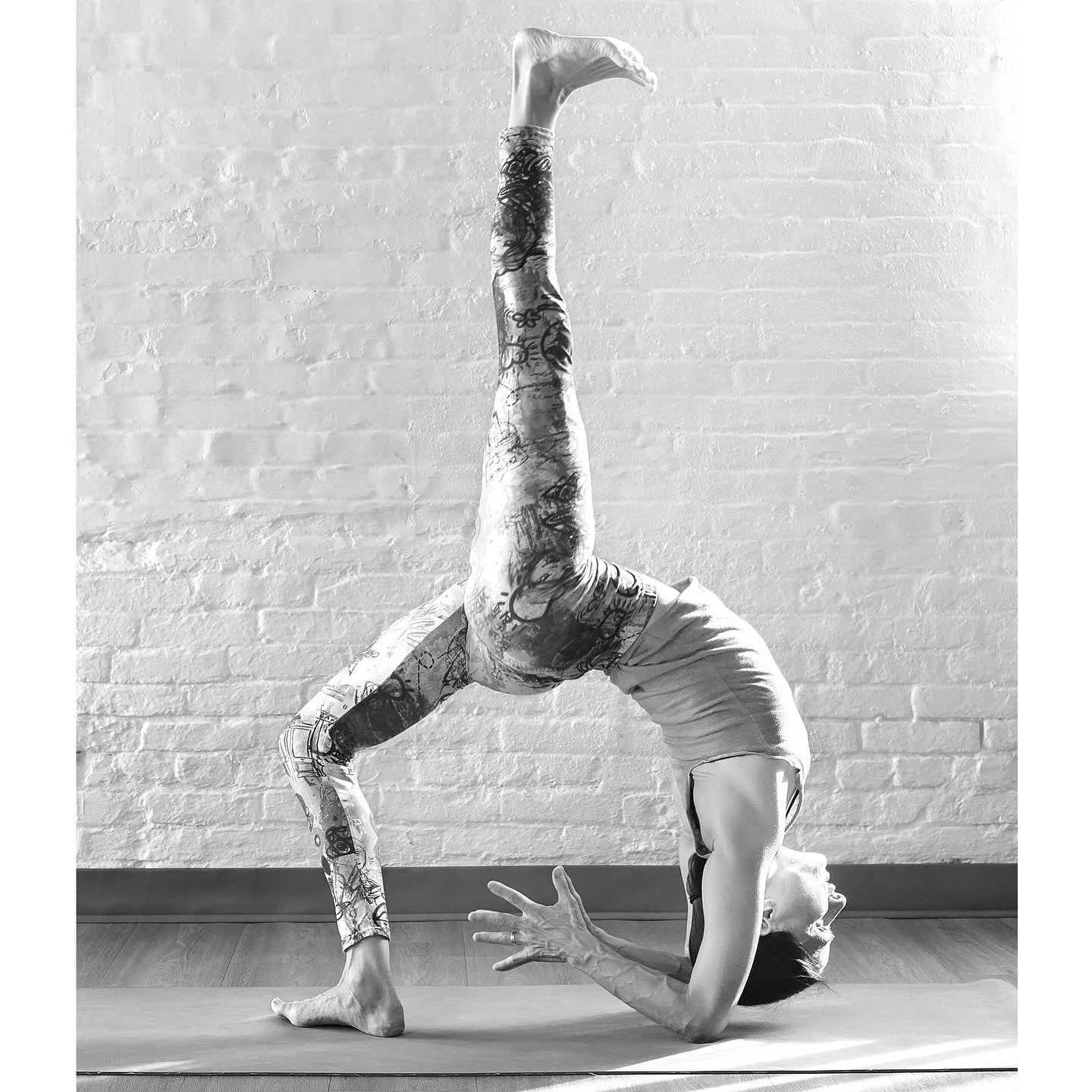 Different costumes, same creative soul. From the circus ring to the design studio&mdash;this is my kind of transformation.
.
.
.
.
Photo @andrea_marti_ceramics 
.
.
.
.
#lancasterdesign #lancasterpa #designlife #circusartist