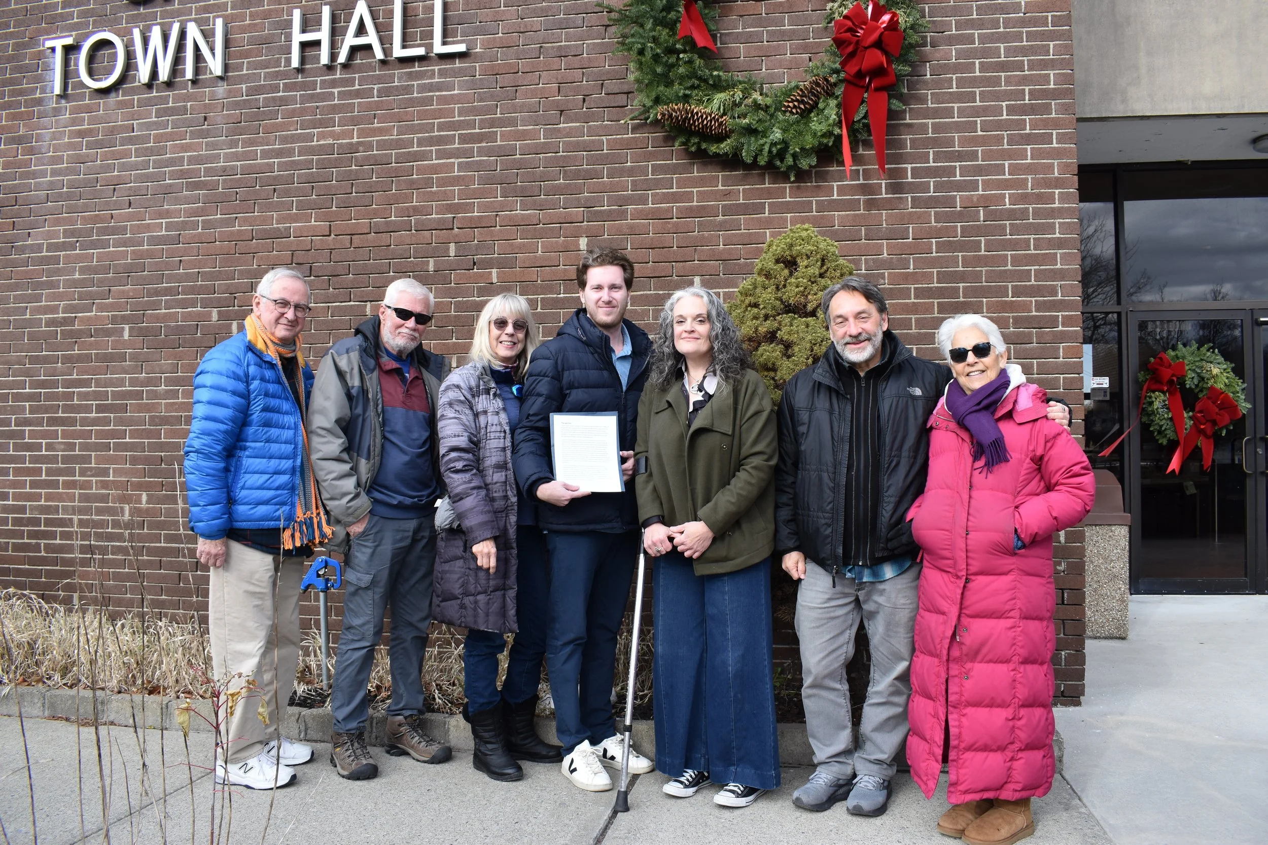 New Yorkers Deliver Petition Signed by Hundreds of Rep. Mike Lawler’s Constituents, Demanding He Support the Health Care Discharge Petition
