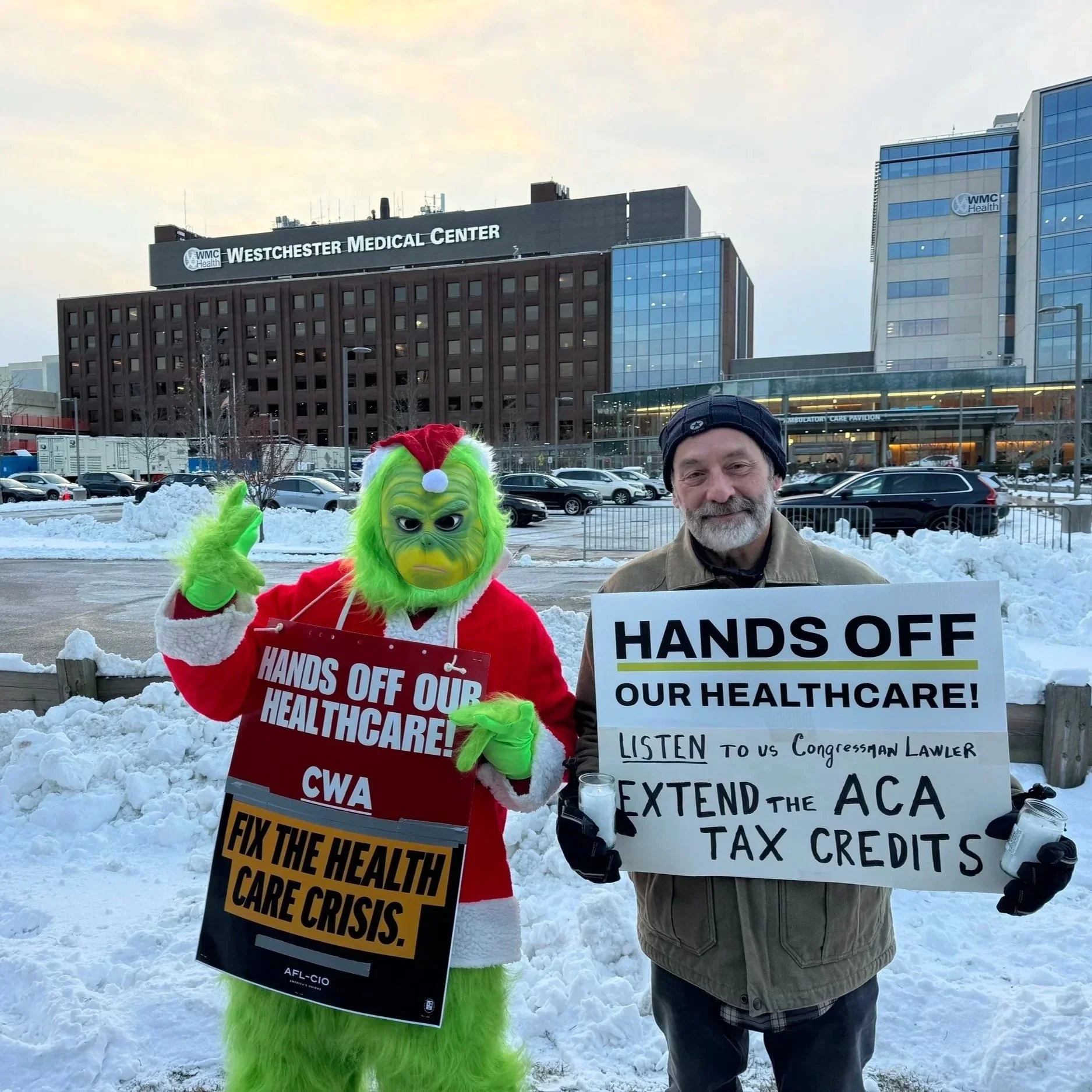 New Yorkers Hold Candlelight Vigil Outside Westchester Medical Center to Mourn the Loss of Health Care Tax Credits