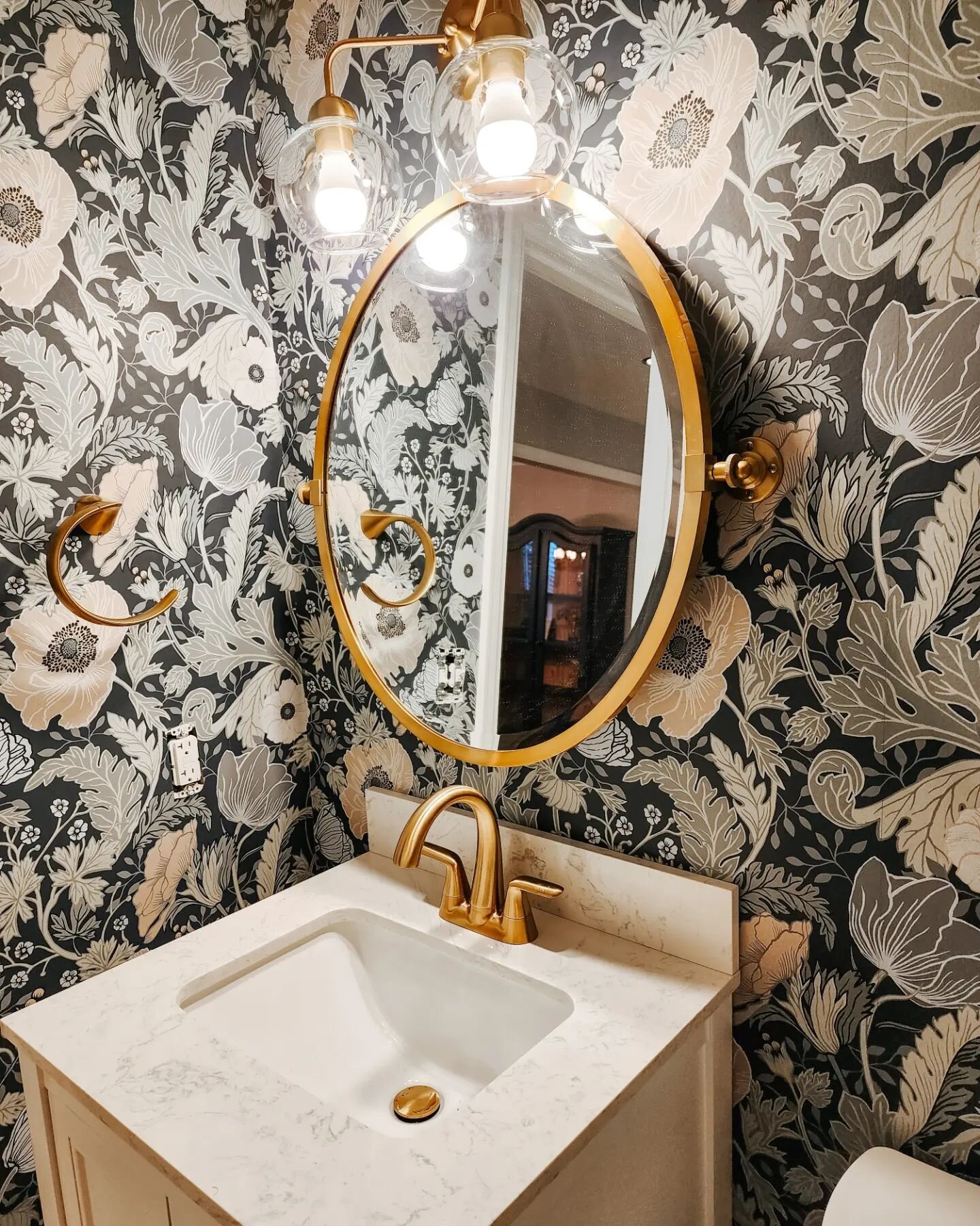 Don't feel like doing this yourself? Nobody, even the wallpaper specialists themselves don't like stripping of the old stuff. Give me a call for your prep!

Details: wallpaper stripping, vanity &amp; faucet install, new wall hardware, exhaust fan.

F
