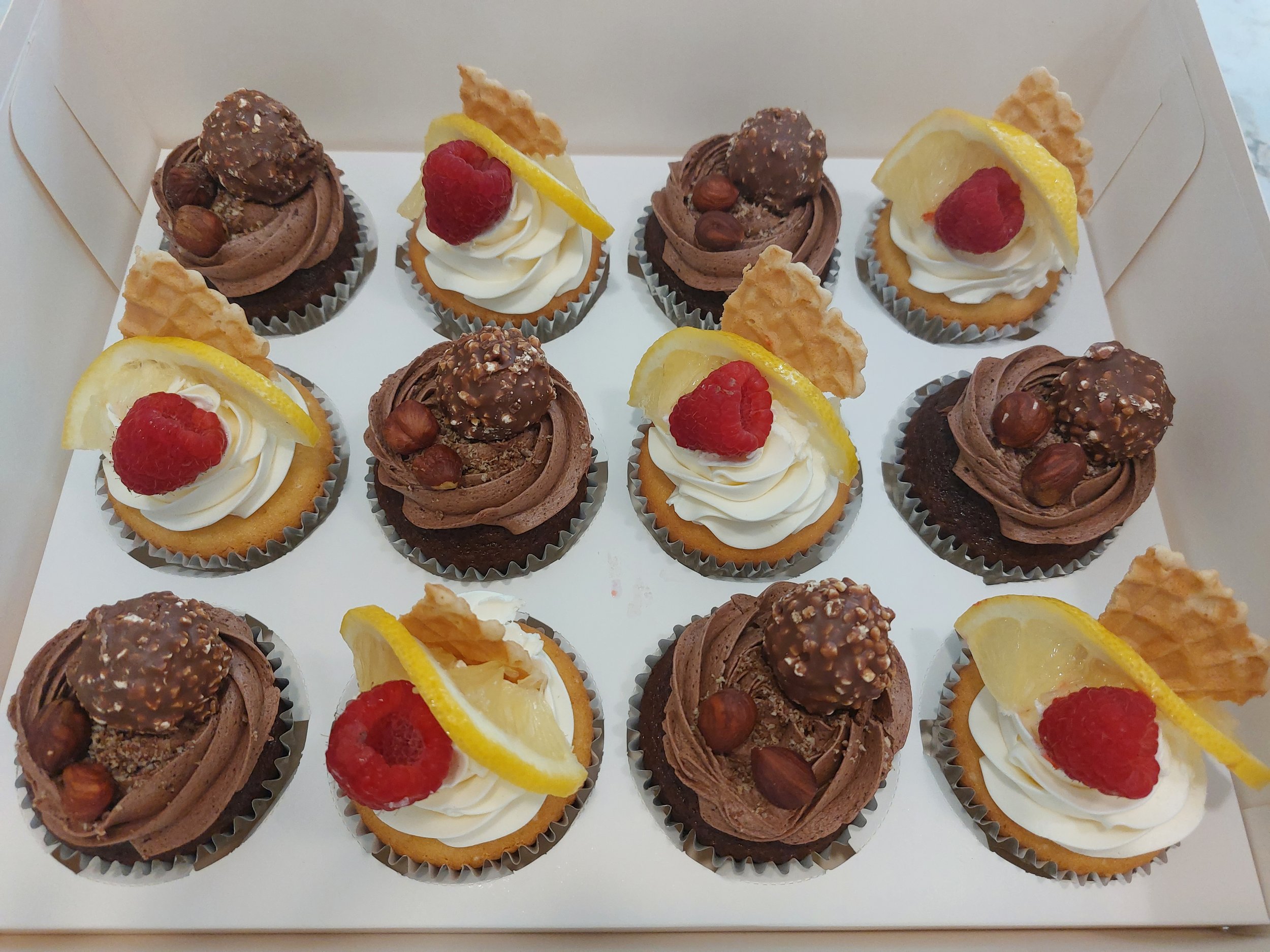 Cupcakes Rocher et citron framboises - Crème de Folies