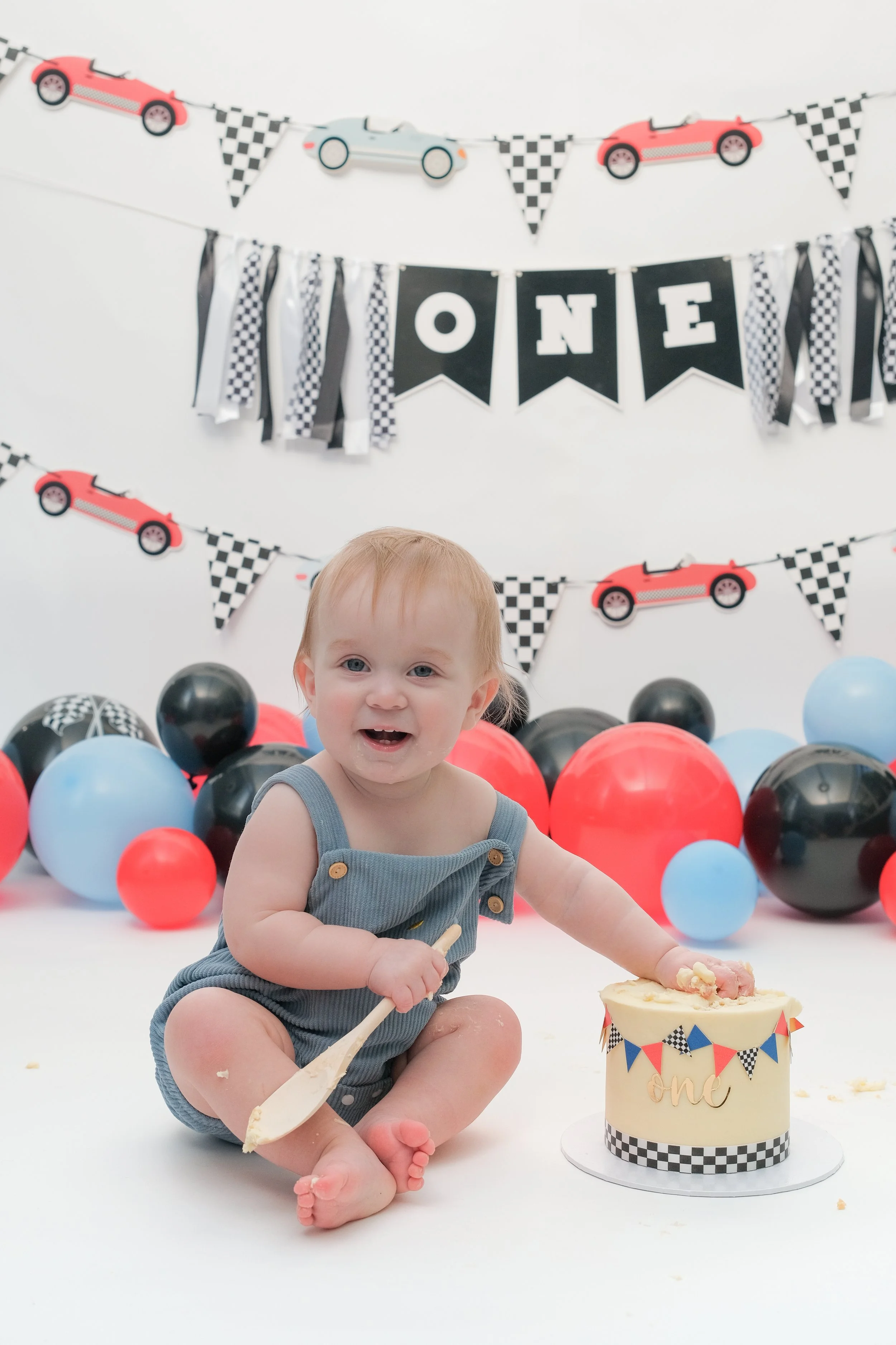 Eli's CakeSmash14.jpg