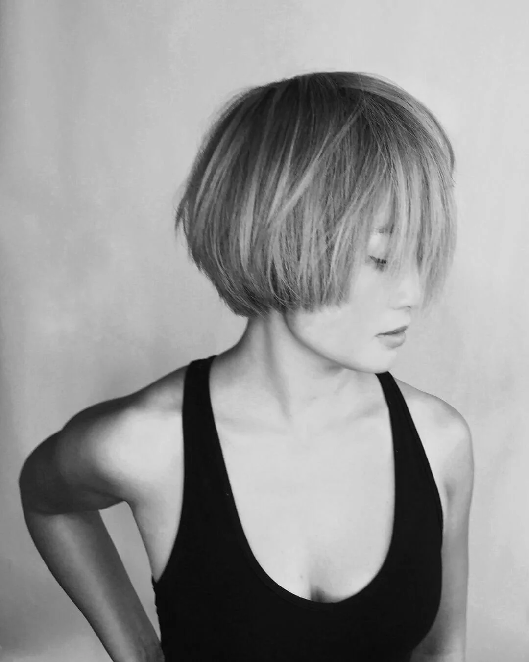 Advanced creative hair education Chicago. Precision scissor cutting classes and courses near me. Learn more.