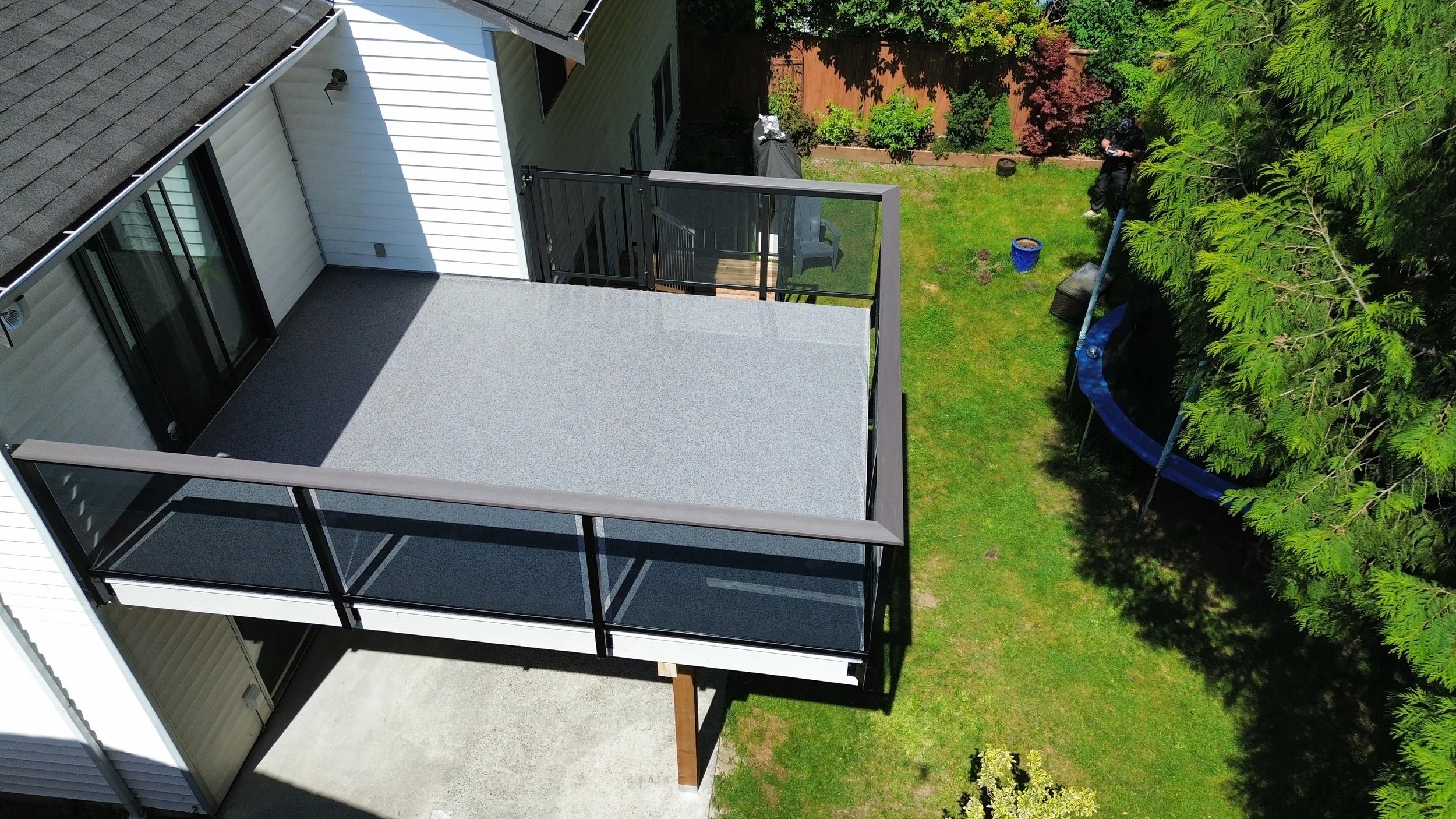 Maple-Ridge-Vinyl-Deck.jpg