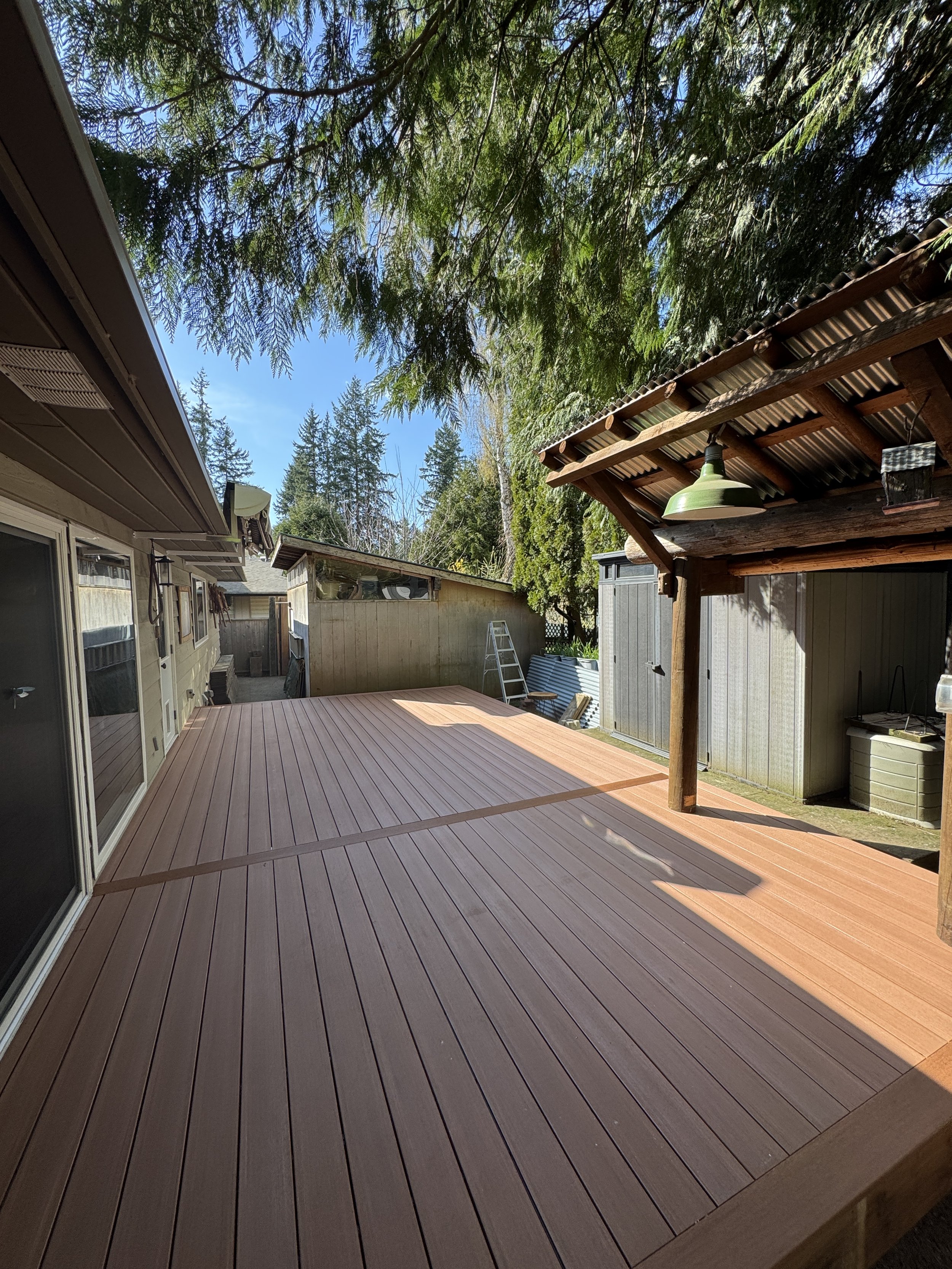 Langley-composite-deck-brookswood4.jpg
