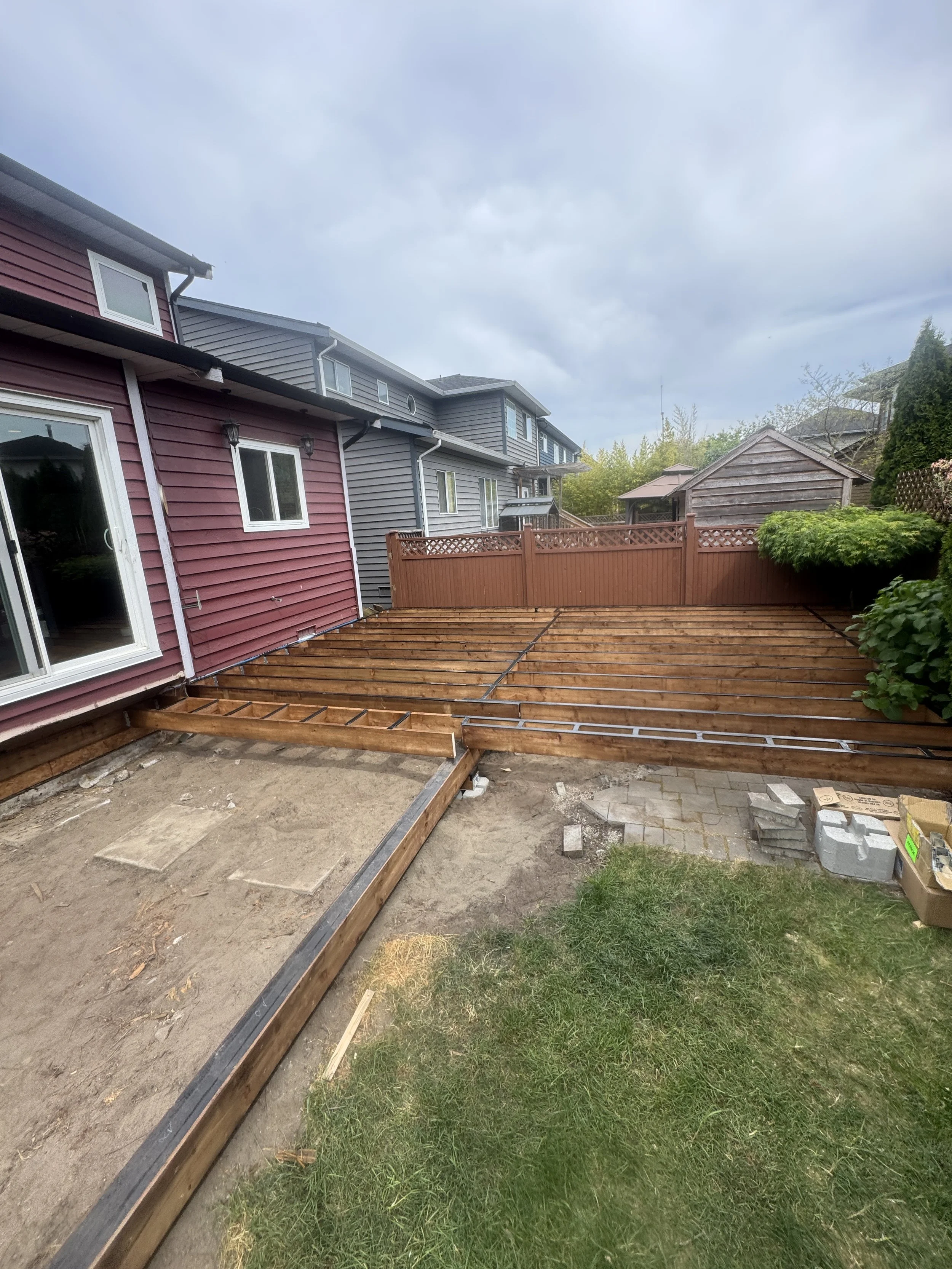 Richmond deck framingJPG.JPG