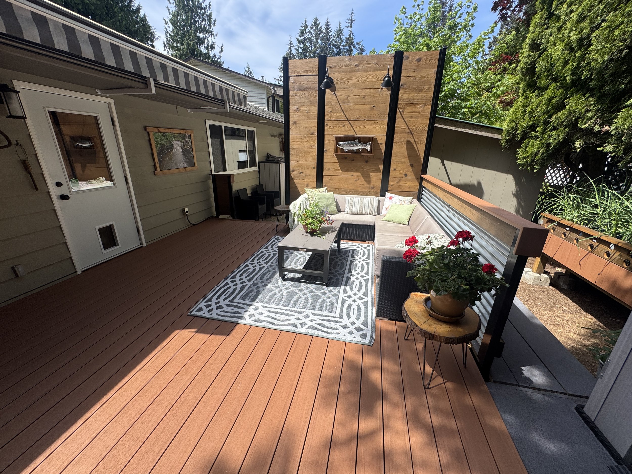 brookswood-composite-deck-finished-2JPG.JPG