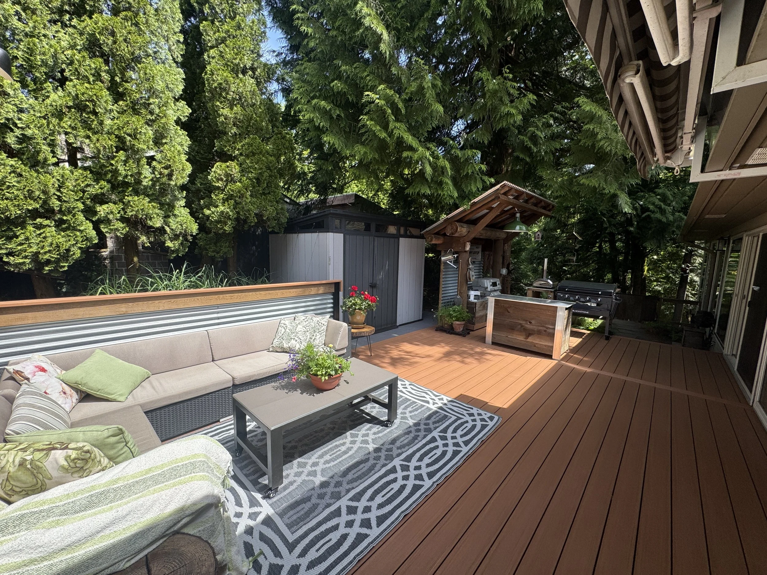 brookswood-composite-deck-finished-7JPG.JPG