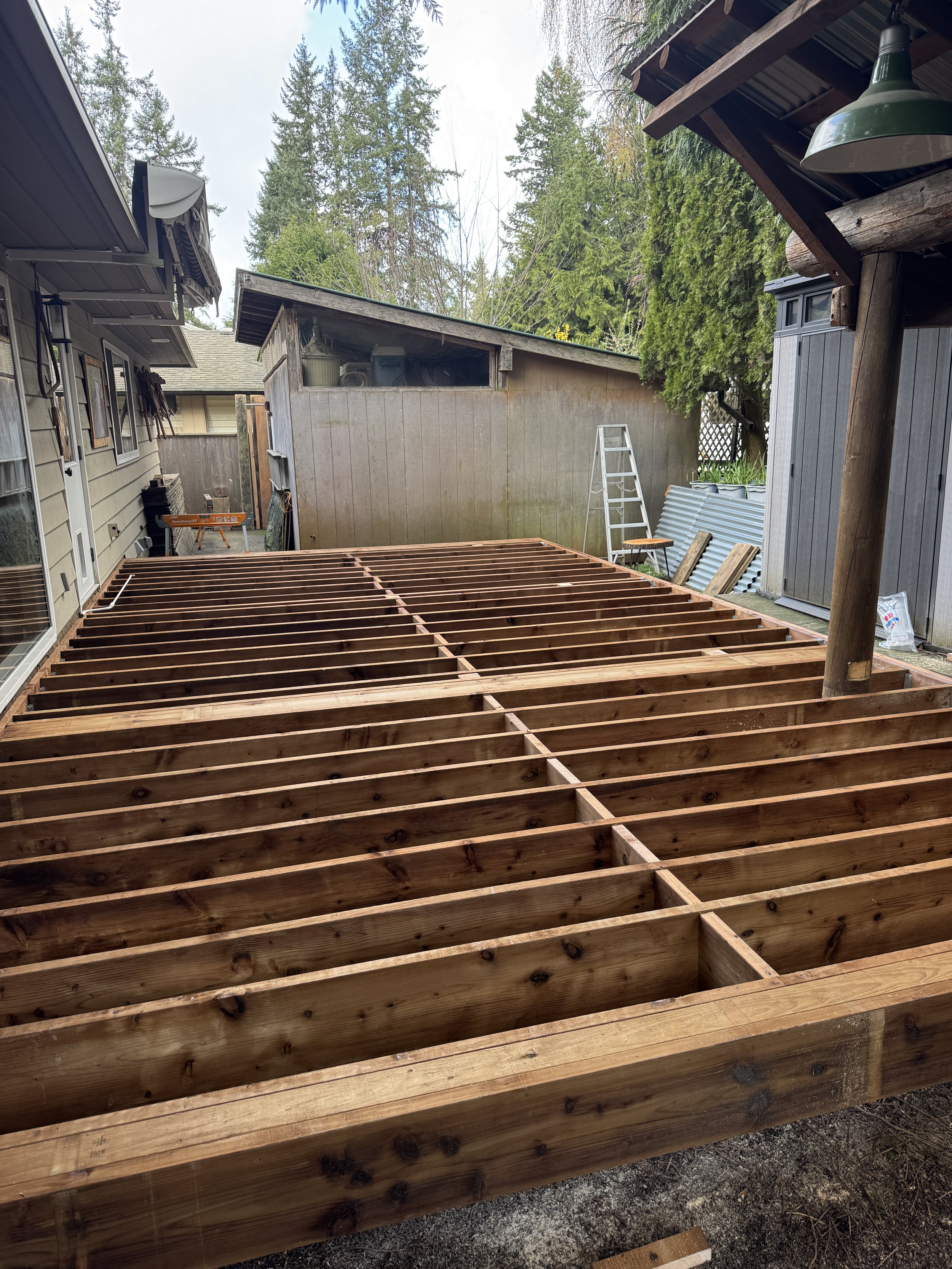 Langley-composite-deck-brookswood3.jpg
