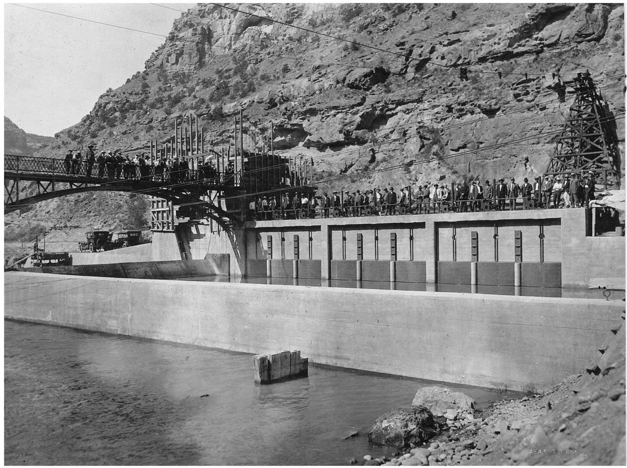 Early settlers on the Grand River dam.