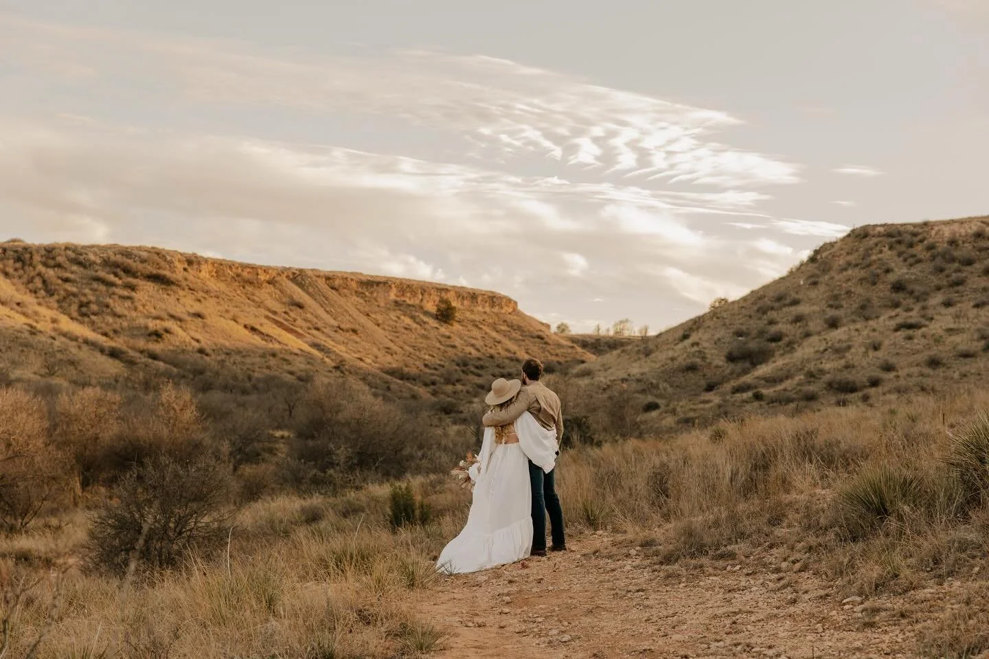 Wondering where I&rsquo;m headed next?! 🤪
We&rsquo;re due back to our home away from home in Lubbock, and then headed to Port A for a few days after that to spend Easter on the beach! 

SO, no travel fees for those places if you&rsquo;re wanting to 