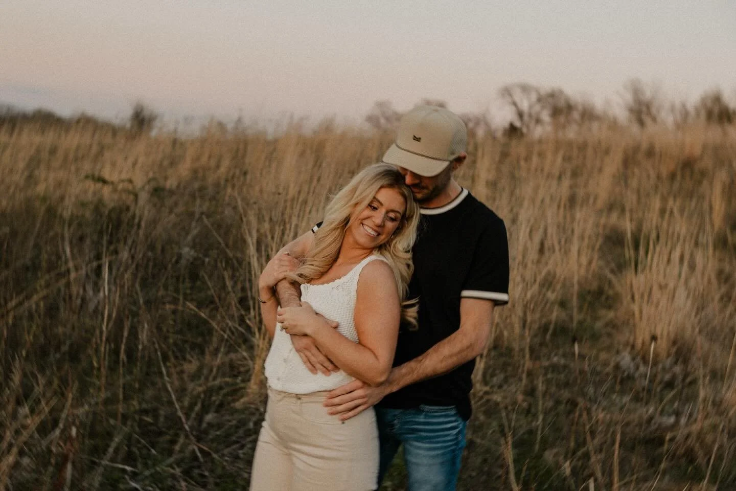 happy fridayyyy and may day! It&rsquo;s going to be the best month! ✨

#iowaweddingphotographer #midwestweddingphotographer #elopementphotographer #texasweddingphotographer #destinationweddingphotographer