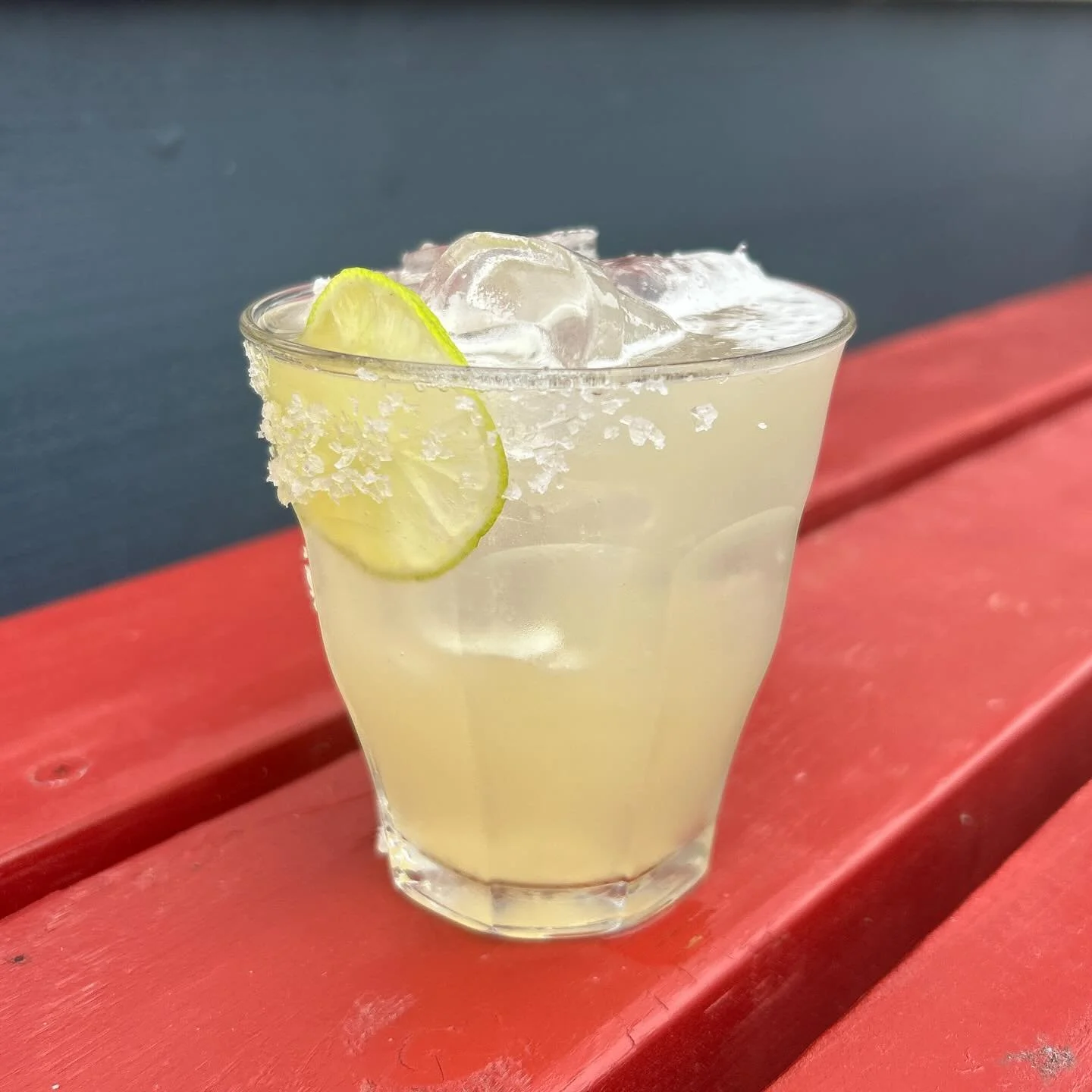 A new addition to the 𝐌𝐚𝐫𝐠𝐚𝐫𝐢𝐭𝐚 𝐅𝐚𝐜𝐭𝐨𝐫𝐲
Our most popular drink is now available
~𝒏𝒐𝒏-𝒂𝒍𝒄𝒐𝒉𝒐𝒍𝒊𝒄~ (traditional or spicy) 
☞ a PG pal to our v popular 
Traditional Margarita
Petunia Spicy Margarita 
Medicinal Margarita 
See y