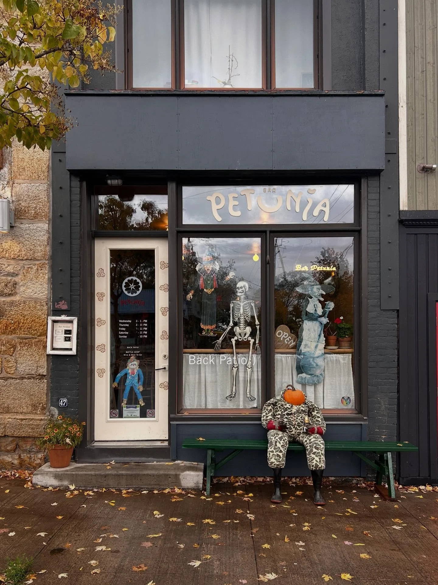 GHOSTTOWN
SATURDAY OCTOBER 25th Bloodcurling @bettyhagen_ will be handing out tricks &amp; treats to the little devils of Gananoque from 1 to 3 PM 🩸🩸🩸
FRIDAY OCTOBER 31st we will be playing Sounds of Horror &amp; serving up cocktail straight from 