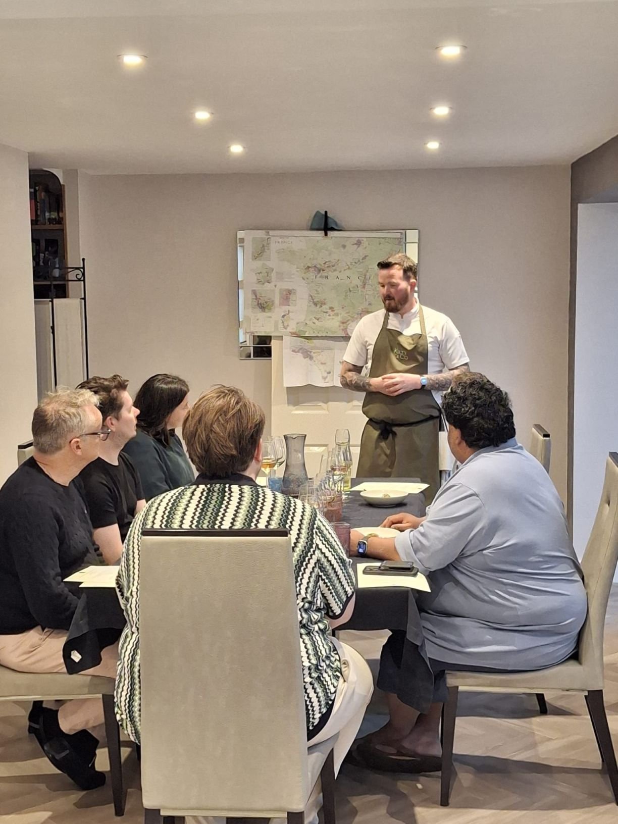 Eddie Kilty from kilty & co chatting to the dinner guests at a Colby Wines evening
