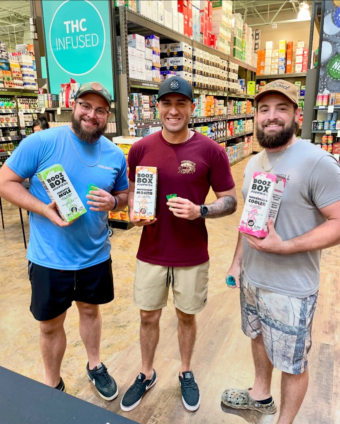 Big love from our @totalwine community in Naples! 🍇🍹

Super excited to activate the Sunshine State! ☀️

#boozbox #boozboxcocktails #totalwine #totalwinelocal #totalwinenaples #rtd