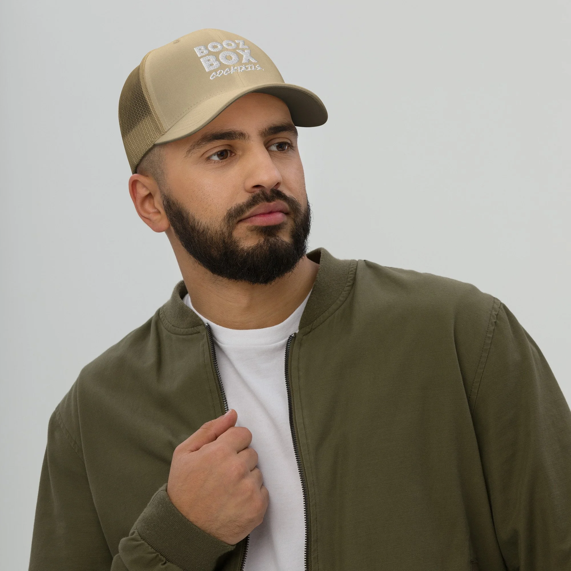 retro-trucker-hat-khaki-front-696fcccb4e758.jpg