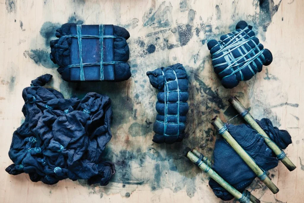 tie dyeing with indigo