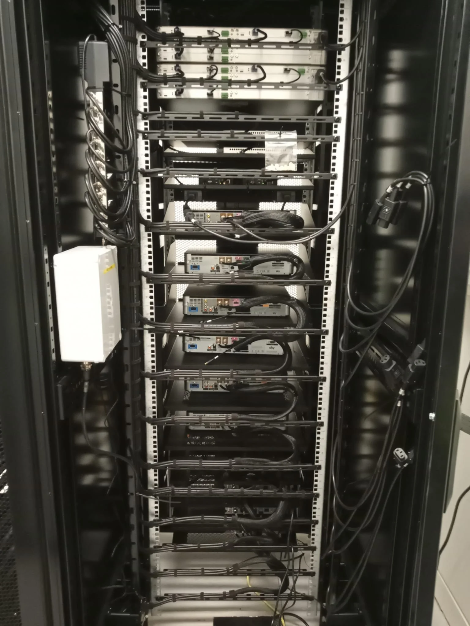 WhatsApp Image 2023-03-20 at 17.05.35 (4).jpeg