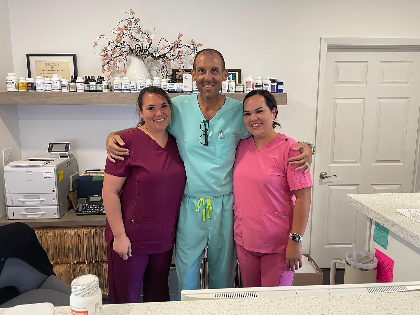 Happy Monday from our team at Kona Integrative Health! 

We are available for your IV and primary care needs. Give us a call to schedule at 808-339-7474. We would love to hear from you! 

Visit our website to learn more about our services at www.Kona