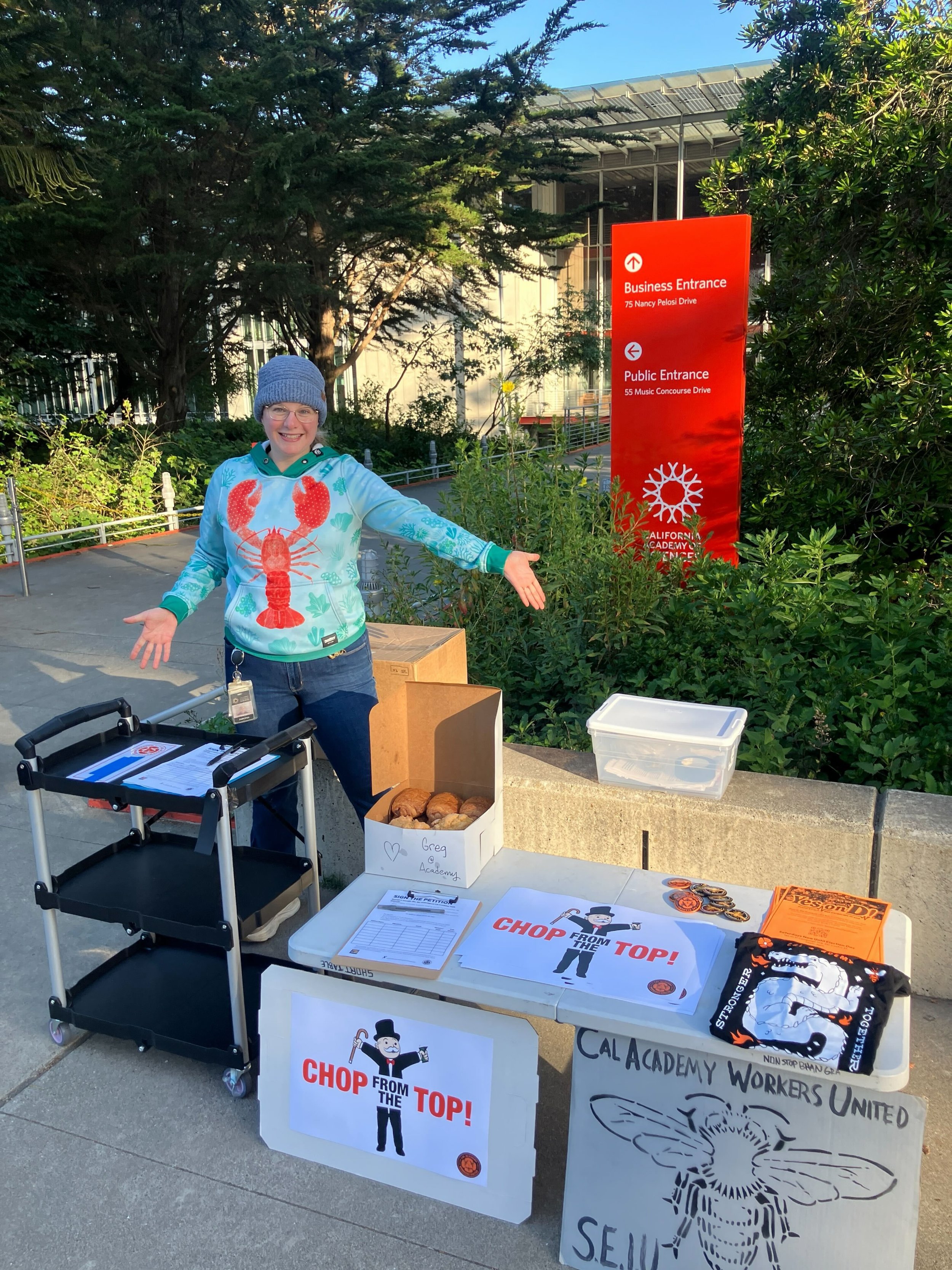 The best way to start your day! 🥐 Delicious pastries from @arizmendi.9thave, unshakable solidarity with your coworkers, and a little @yesond.sf canvassing.
