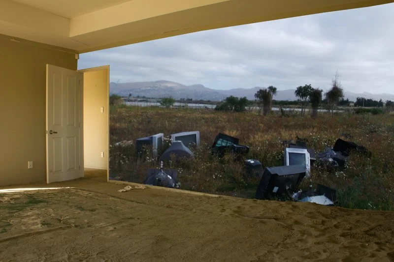 Jane Zusters – Te Karoro Karoro : a place called home : the red zone clearances : Christchurch/Ōtautahi