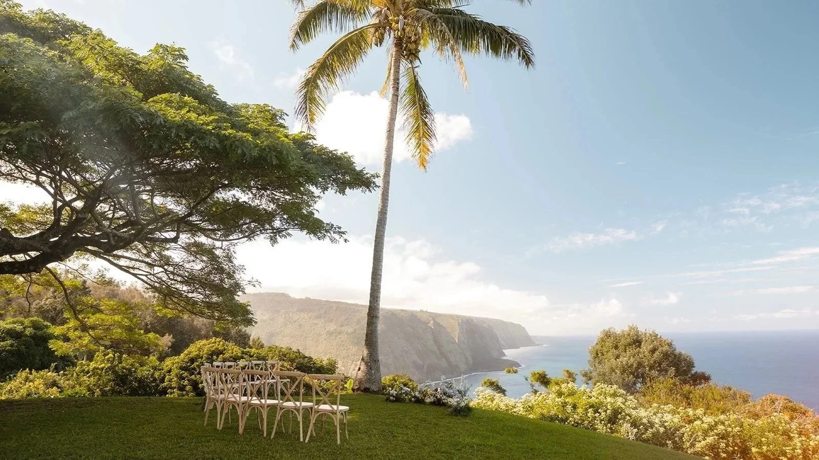 Big Island wedding Photographer capturing private venue elopement location