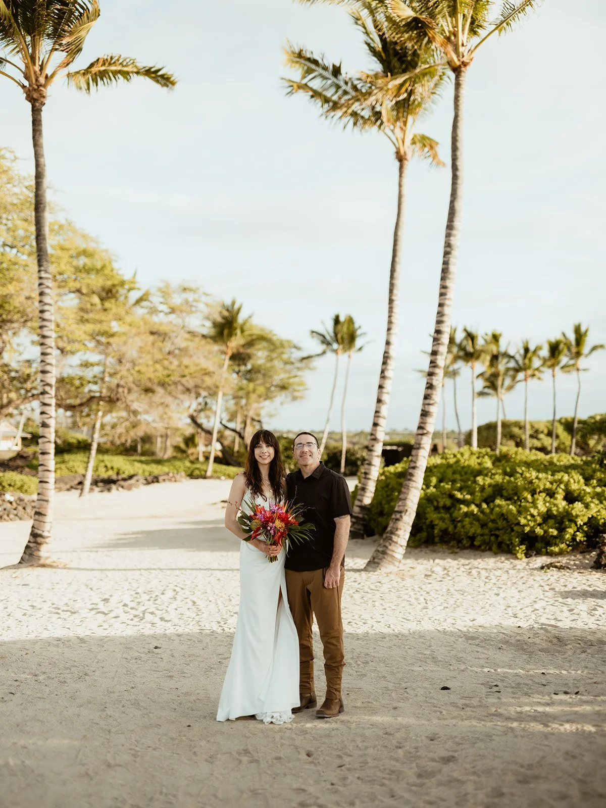 20250511_Beach_Sunset_Elopement_Hawaii_0015.jpg