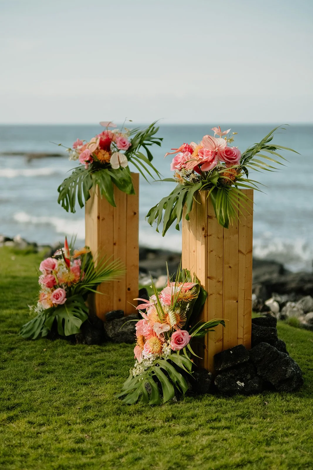 Kona-Modern-Intimate-Wedding-0003.jpg