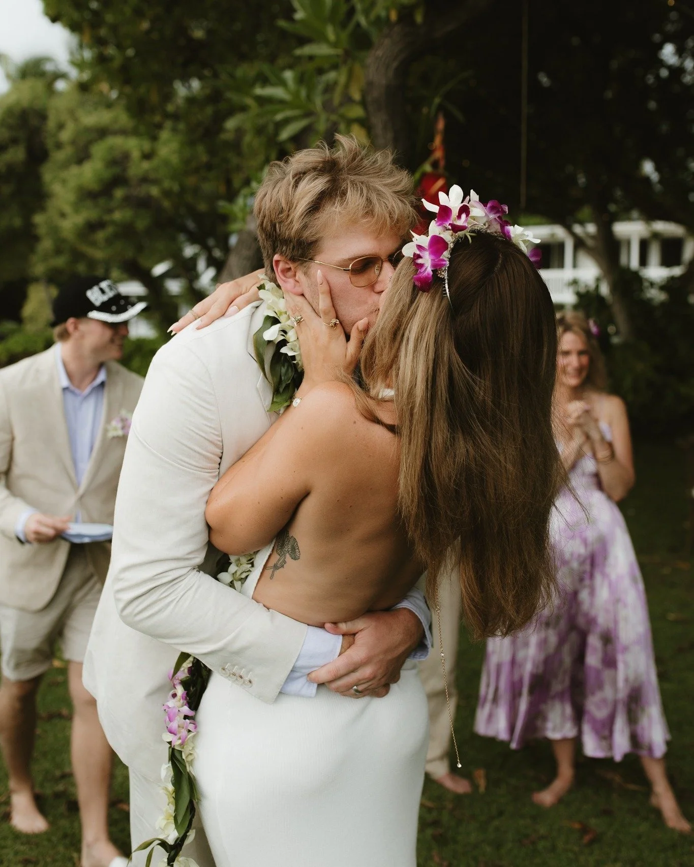 Max 🤍 Jianna 

Surrounded by love,
exactly where they&rsquo;re meant to be ✨

#hawaii #wedding #bigislandwedding
